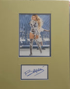 Beyonce ‘Queen B’ autograph