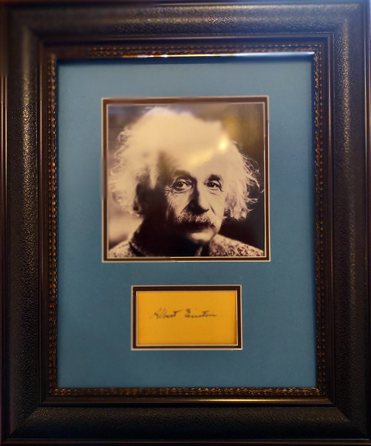 Authentic Einstein signature